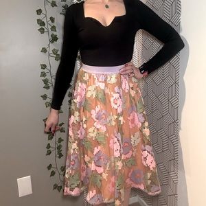 Anthropologie. Floral midi skirt. XS but runs large
